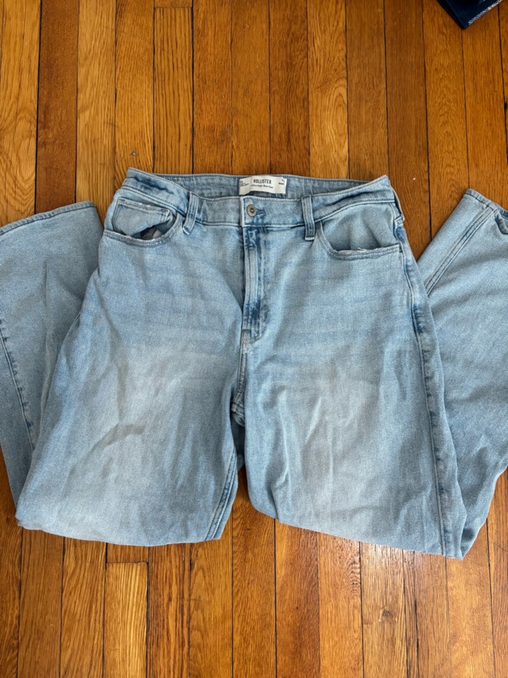 Hollister High-Rise Dad Jeans